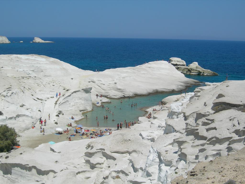 Villa Zampeta Adamantas  Екстериор снимка