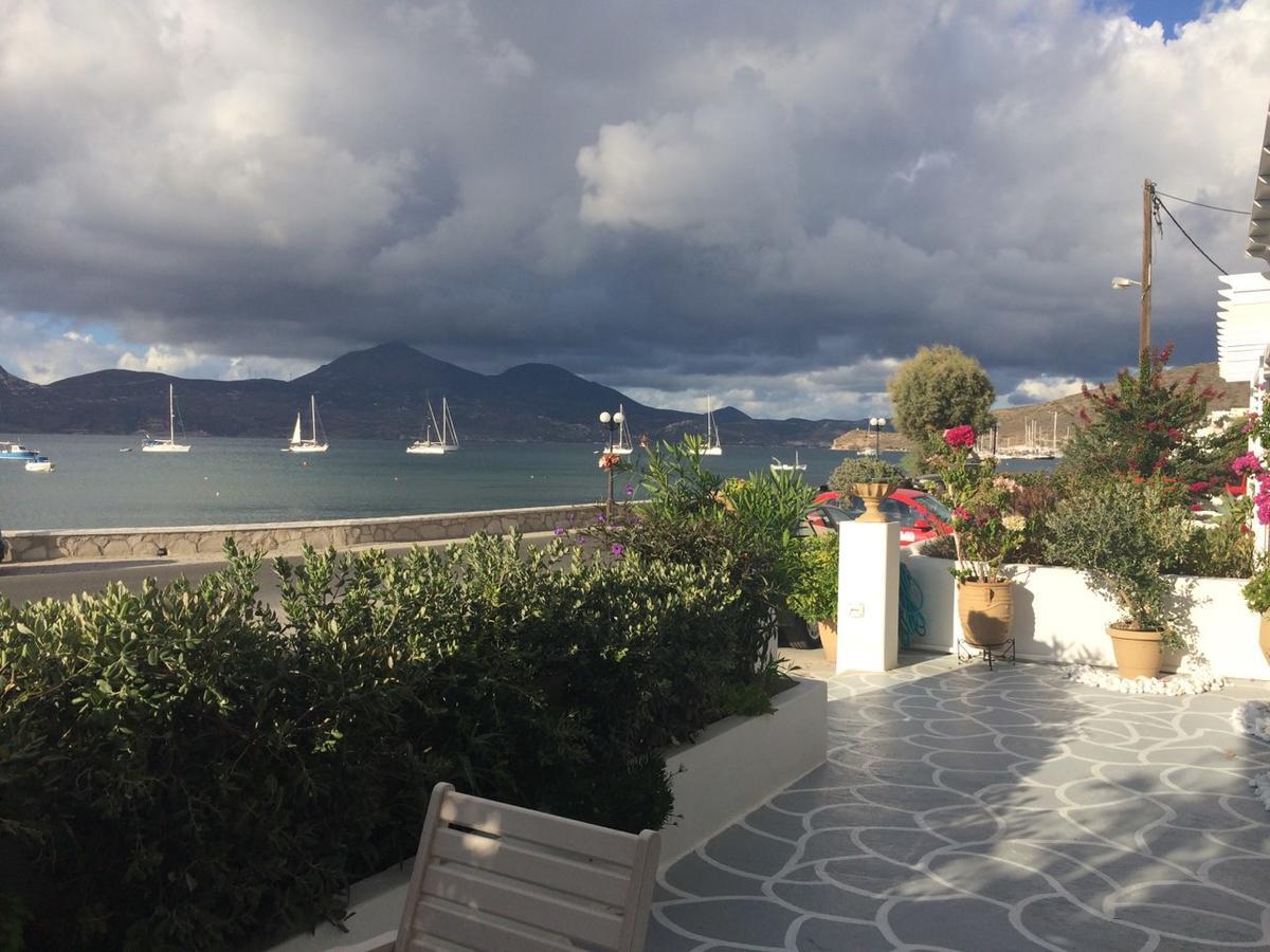 Villa Zampeta Adamantas  Екстериор снимка